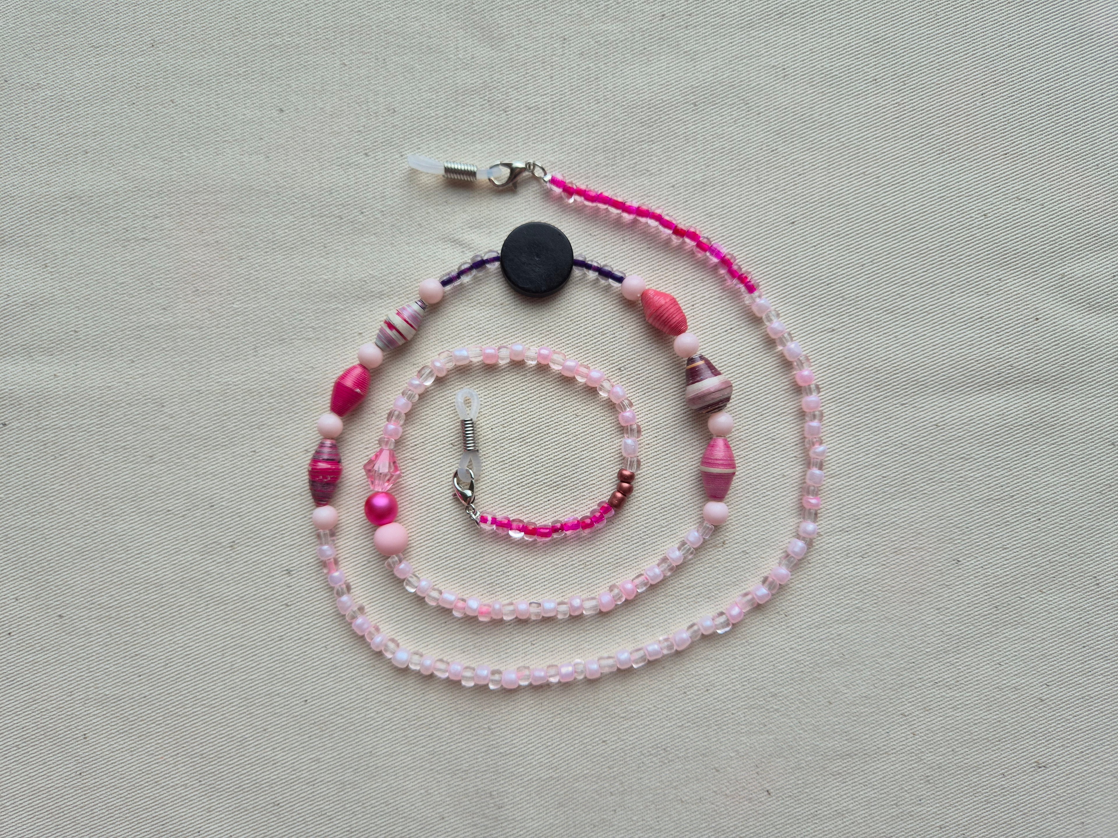 Accroche lunette - pink lady