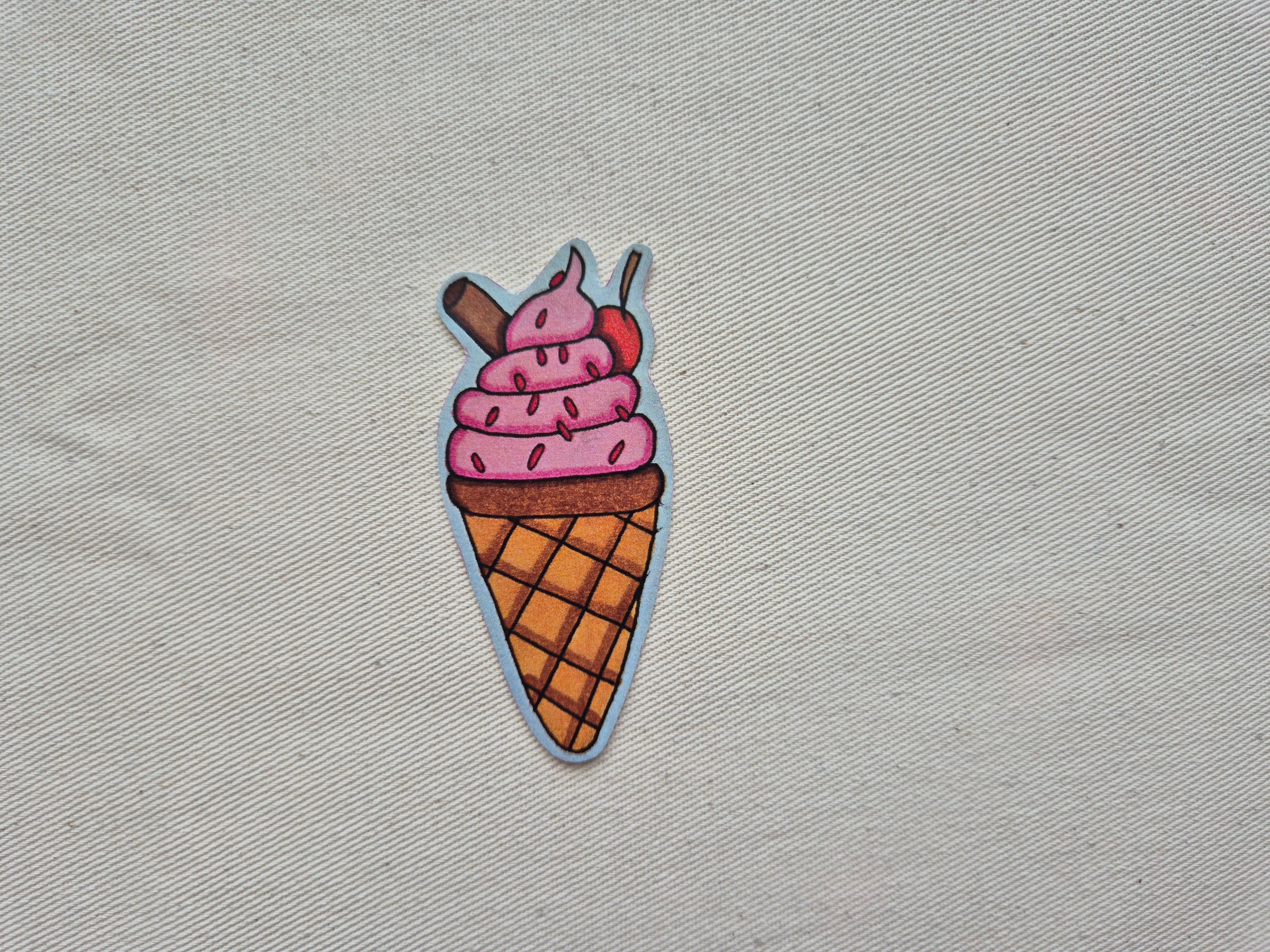 Auto-collant - un cornet de glace